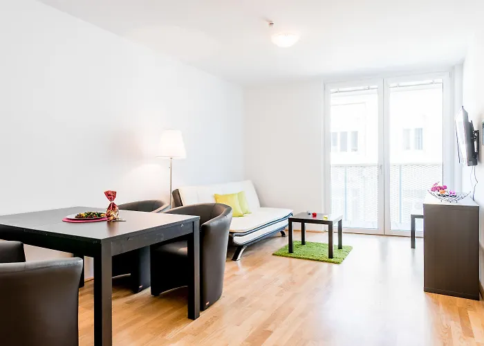 Mainstation - 10 Minutes To Citycenter - With Aircondition Apartman