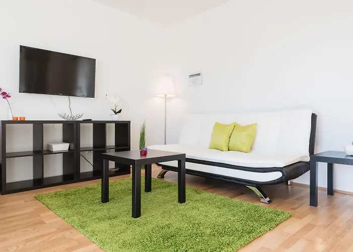 Mainstation - 10 Minutes To Citycenter - With Aircondition