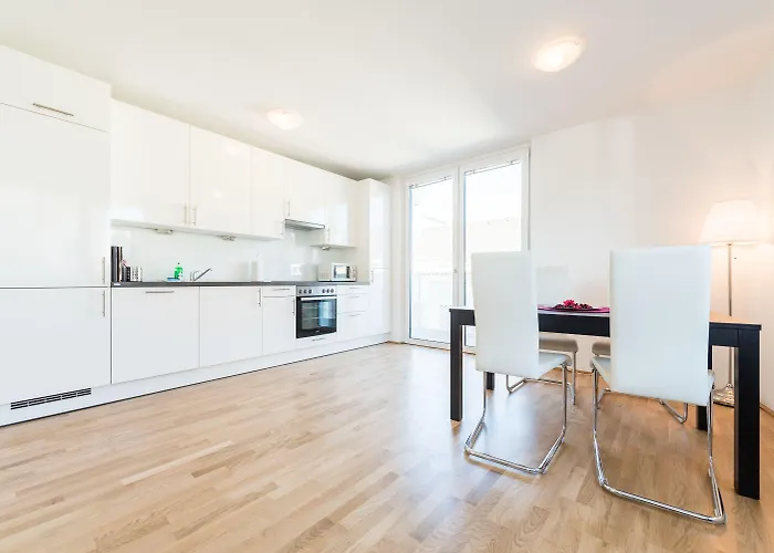 Apartman Mainstation - 10 Minutes To Citycenter - With Aircondition