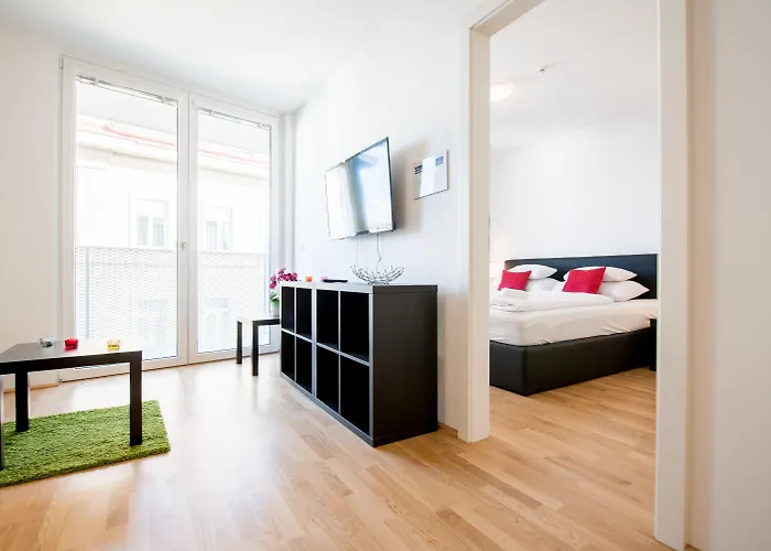 Mainstation - 10 Minutes To Citycenter - With Aircondition Apartman