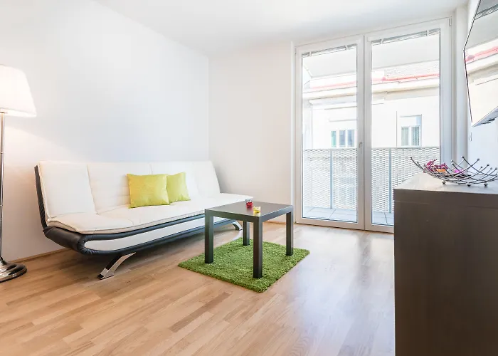 Mainstation - 10 Minutes To Citycenter - With Aircondition *