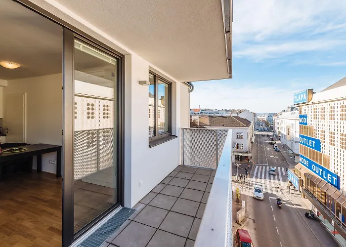 Mainstation - 10 Minutes To Citycenter - With Aircondition Апартаменти *