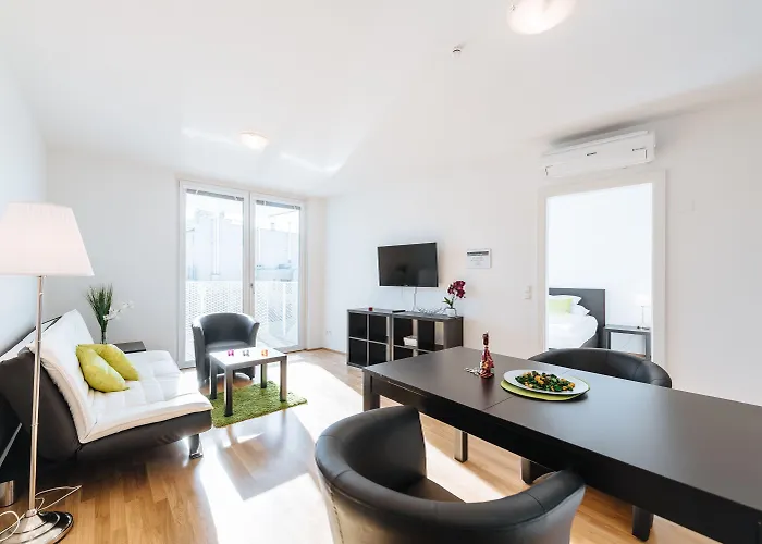 Mainstation - 10 Minutes To Citycenter - With Aircondition