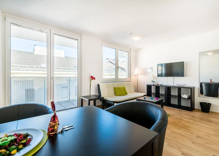 Mainstation - 10 Minutes To Citycenter - With Aircondition *